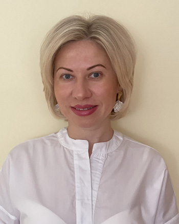 YAtsula_Marta_Stepanivna_350.jpg